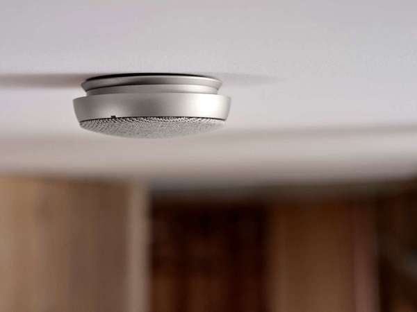 Jacob Jensen Optisk Røgalarm i Sølv - Sikkerhed til Hjemmet