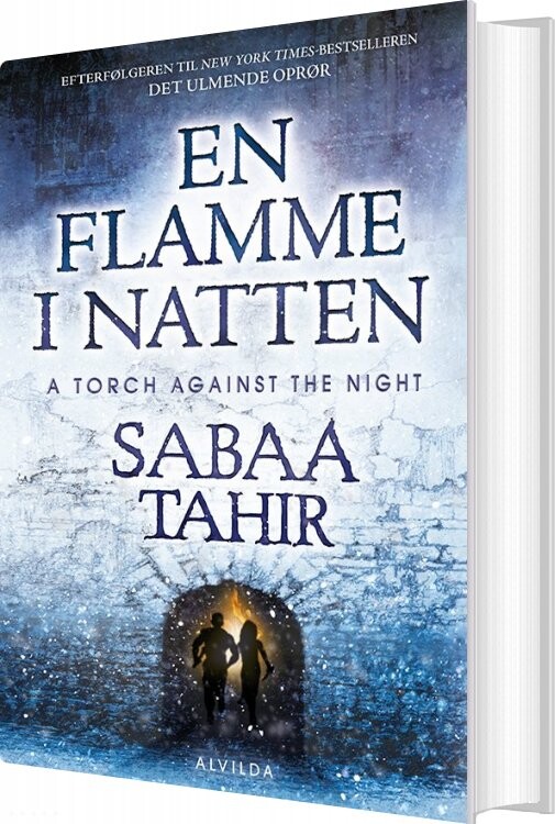 En Flamme I Natten   Det Ulmende Oprør 2   Sabaa Tahir   Bog