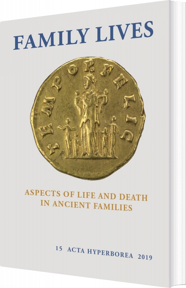 Family Lives   Kristine Bøggild Johannsen   English Book