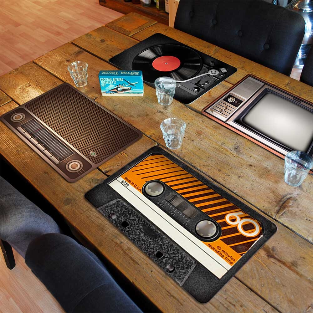 Retro Dækkeservietter   45x28 Cm   4 Stk